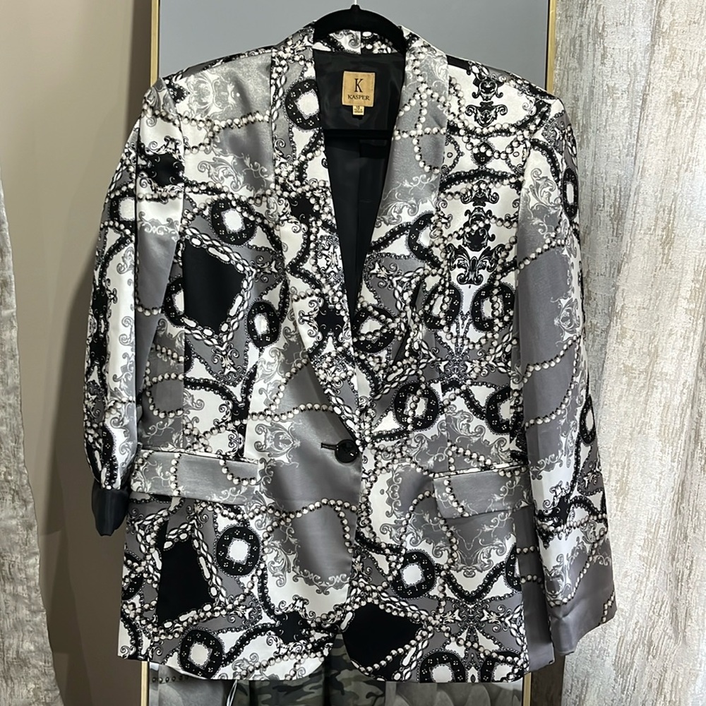 Jasper size 18 Pearl Filigree Blazer